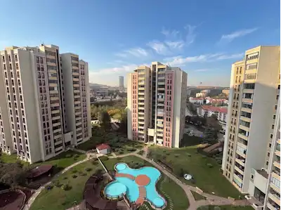 ÇANKAYA ZİRVEKENT 1 KONUTLARI’NDA EŞYALI 4+1 KİRALIK DAİRE