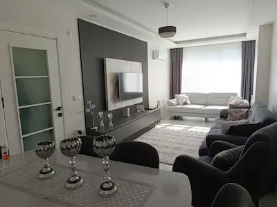 AVCILAR’IN MERKEZİNDE 3+1 | EBEVEYN BANYOLU | BALKONLU | ASANSÖRLÜ | SATILIK DAİRE
