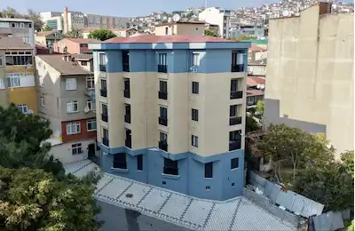 BERFİN TOPAL’DAN ESENKENT’TE YENİ BİNADA KİRACILI 2+1 SATILIK DAİRE