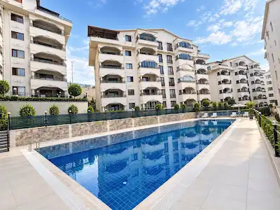 BEYAZ SARAYLAR SİTESİNDE 3+1 DAİRE
