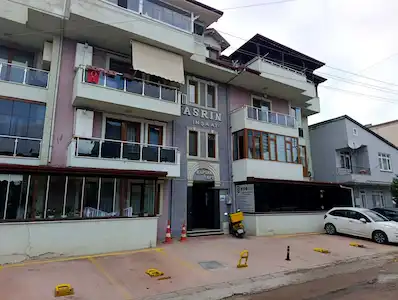 KONAK HASTANESİNE YAKIN, TERASLI 2,5+1 EŞYALI KİRALIK DAİRE