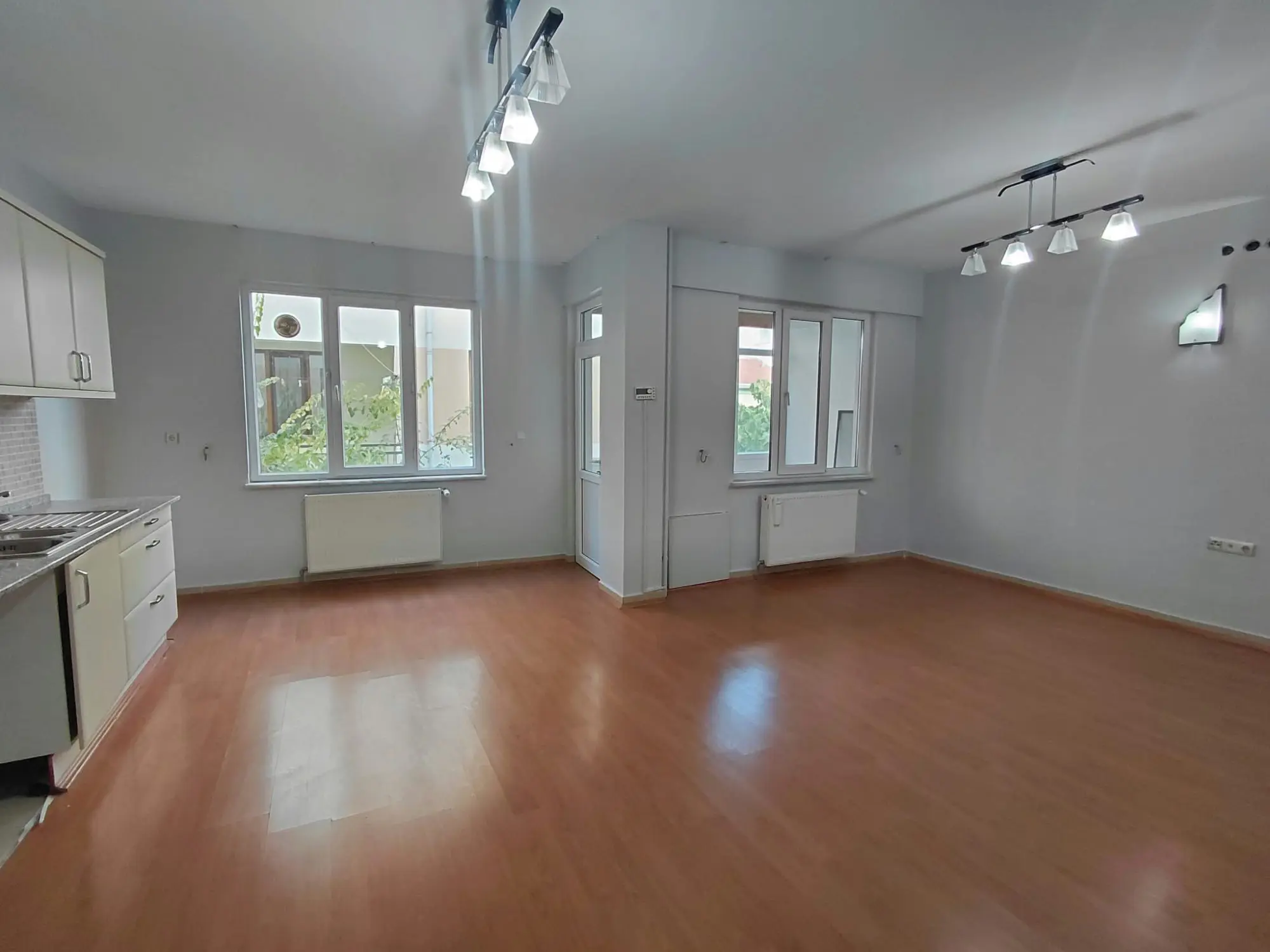 REMAX MOD'DAN SÜMER MAH.'DE 4+1 SATILIK VİLLA