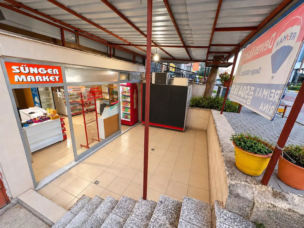 REMAX RİNA'DAN SAHİLE YÜRÜME MESAFESİNDE CAFE & DÜKKAN & MARKET