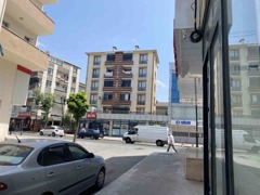 PENDIK KAVAKPINAR’DA KURUMSAL KIRACILI SATILIK 300 M² DÜKKAN
