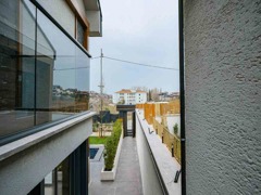 ZEKERIYAKÖYDE OTURUMA HAZIR YENI BUTIK SITEDE ÖZEL HAVUZLU MODERN SATILIK VILLALAR