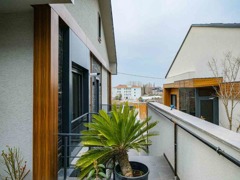 ZEKERIYAKÖYDE OTURUMA HAZIR YENI BUTIK SITEDE ÖZEL HAVUZLU MODERN SATILIK VILLALAR