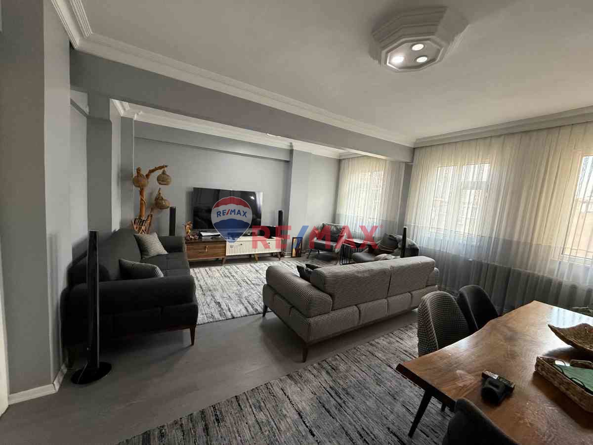 KASIMPAŞA MERKEZ'DE SATILIK FIRSAT DAİRE