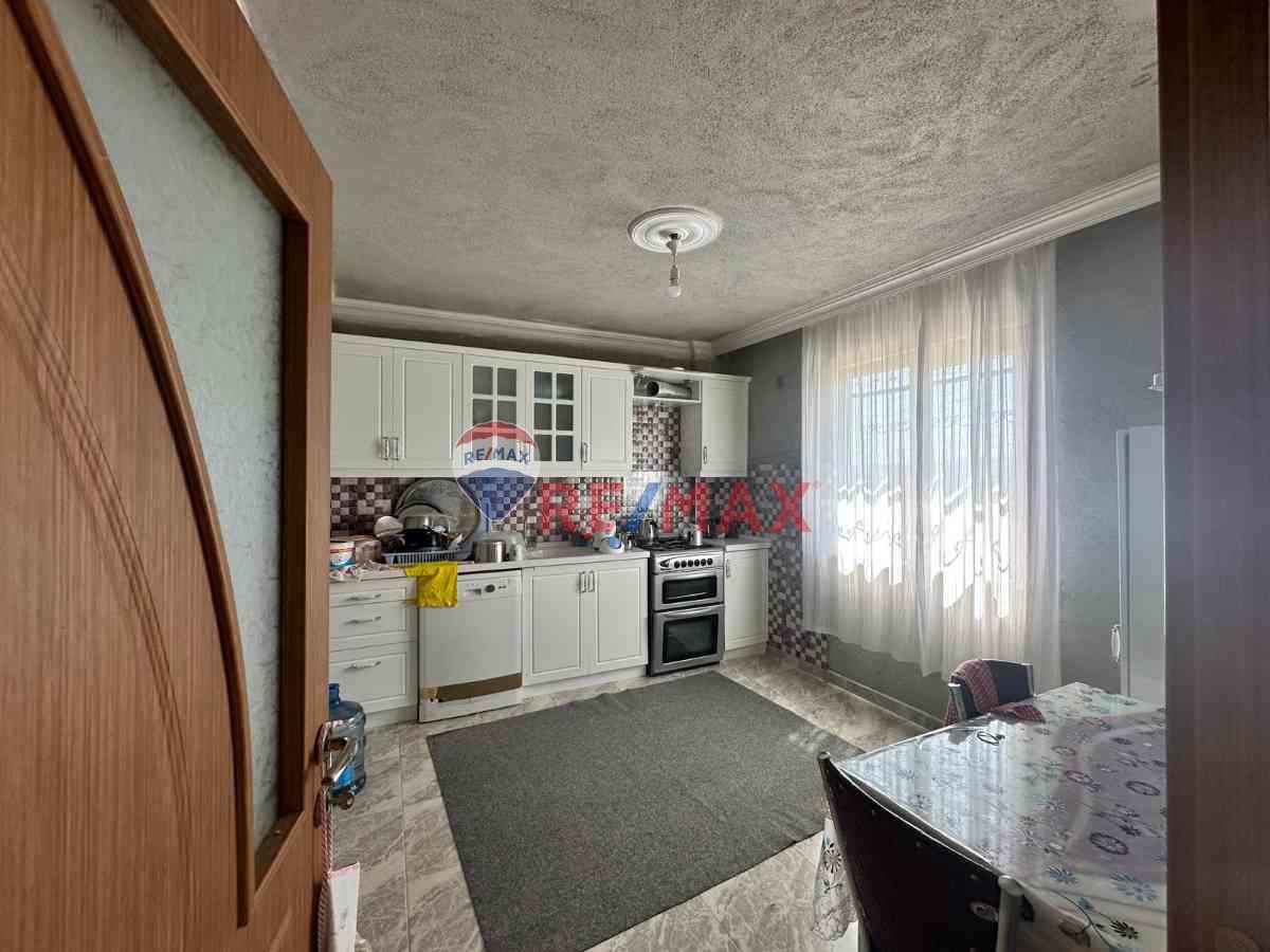 REMAX ÇARŞI'DAN NEFSIYADEŞ'TE EVIYLE BIRLIKTE SATILIK TARLA