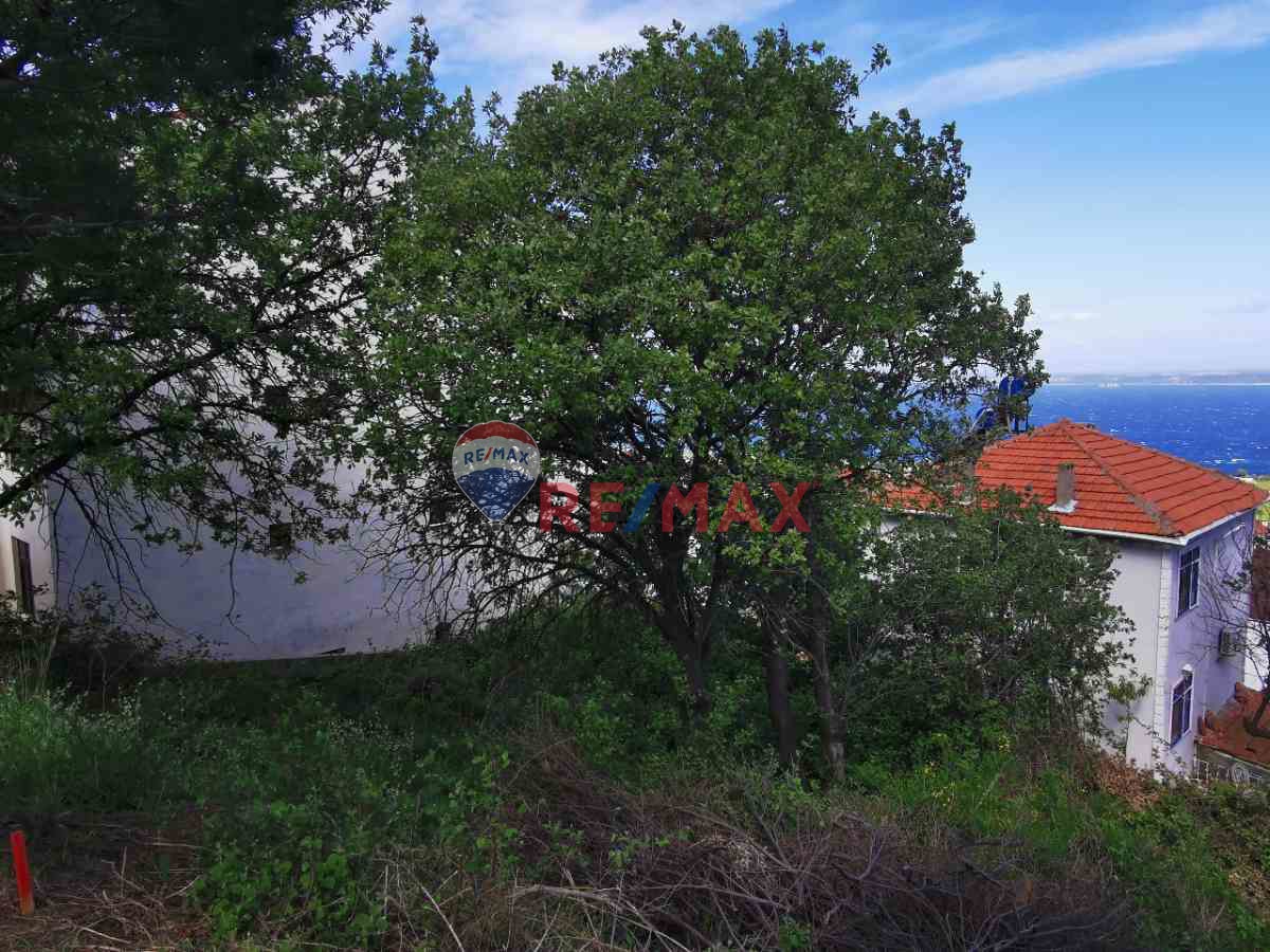 ÇANAKKALE  ERENKÖY'DE BOĞAZ MANZARALI IMARLI SATILIK ARSA