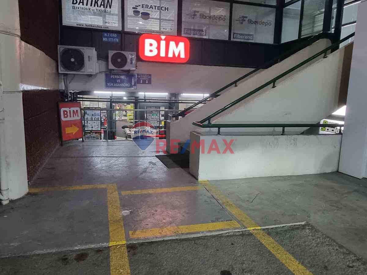 YEDPA H CADDESİNDE FIRSAT 5 DÜKKAN TOPLAM 375 M2 HAZIR İŞYERİ