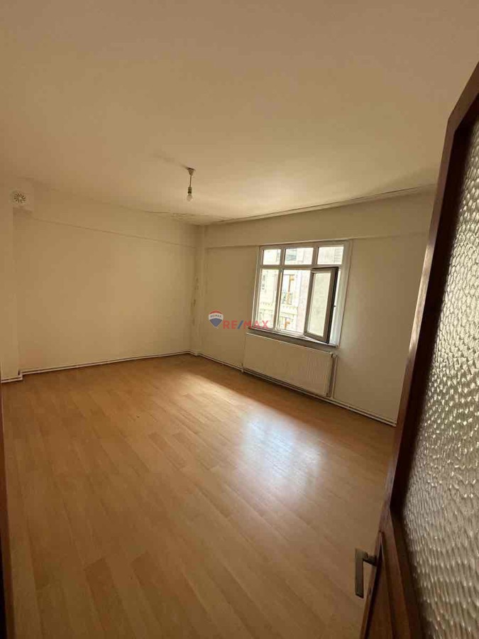 TALATPAŞA’DA KİRALIK 2+1 DAİRE