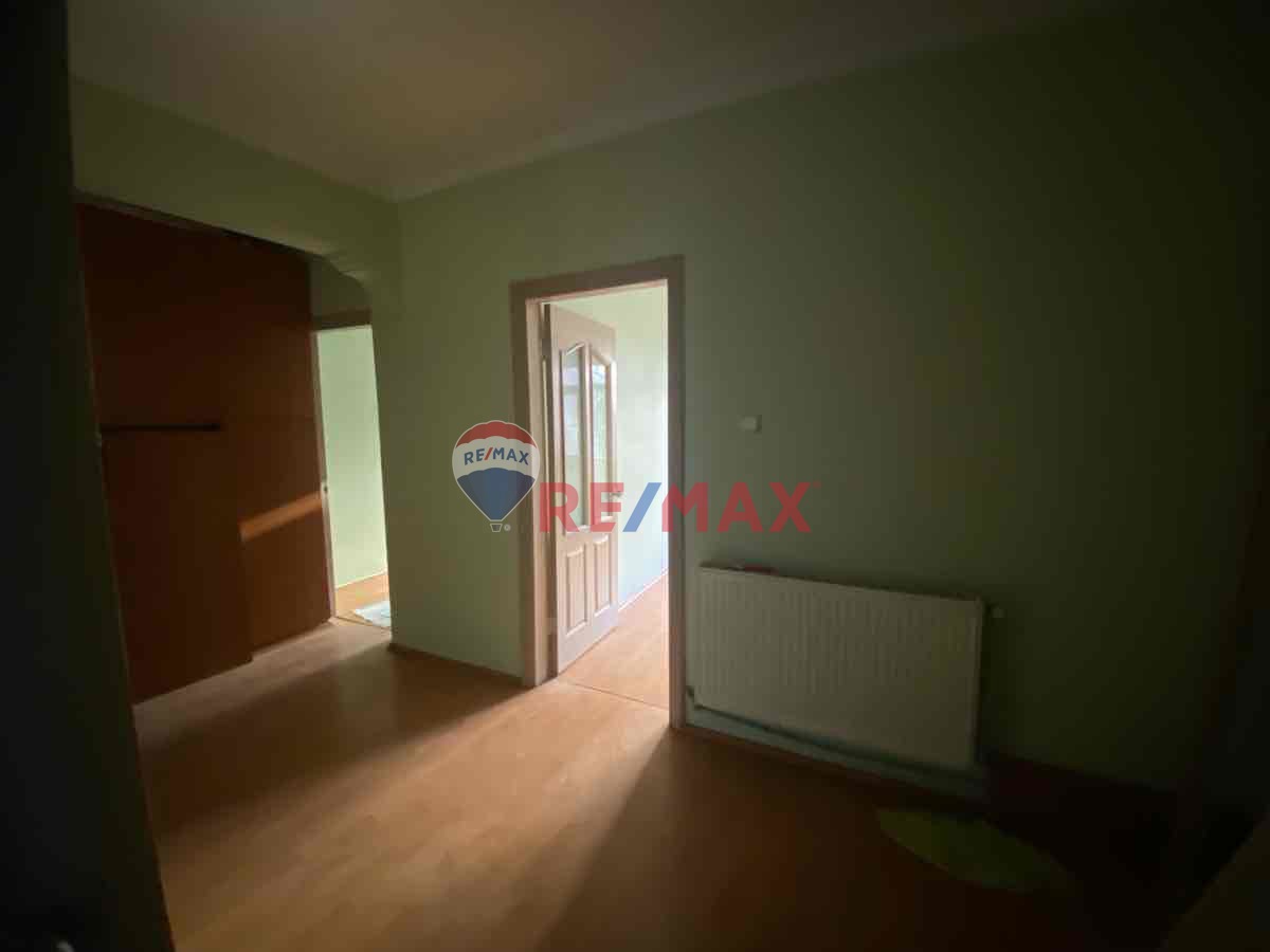 GÜRSEL MAHALLESİNDE KİRALIK DAİRE