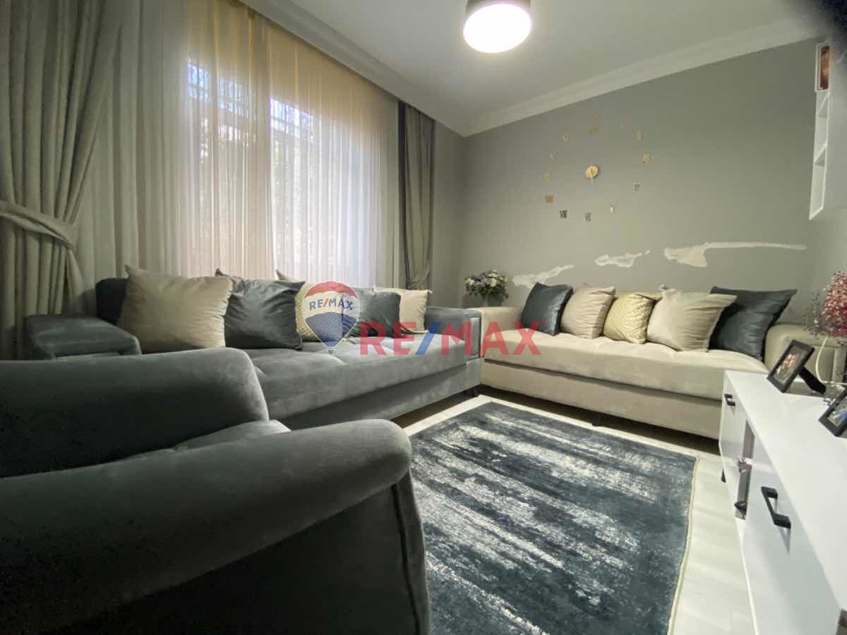 ÜMRANİYE ESENŞEHİR'DE METRO'YA YAKIN 2+1 GENİŞ BAHÇE KATI SATILIK DAİRE