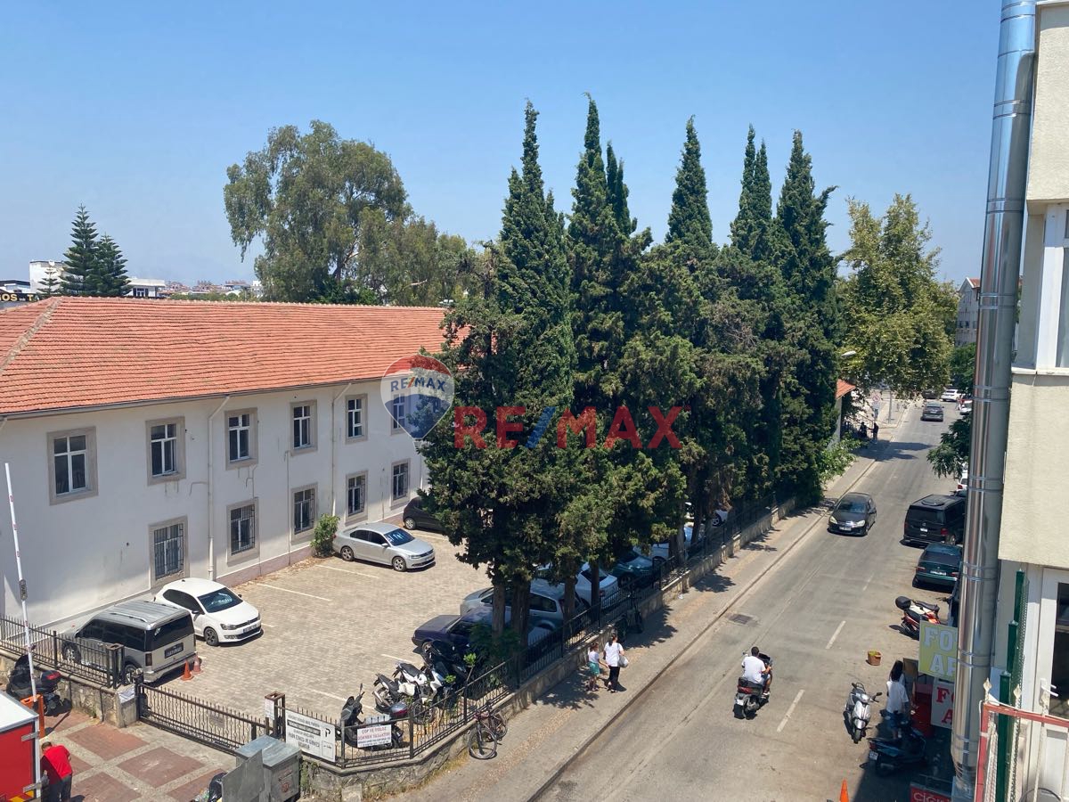 ŞEHRİN MERKEZİNDE 2+1 KİRALIK OFİS