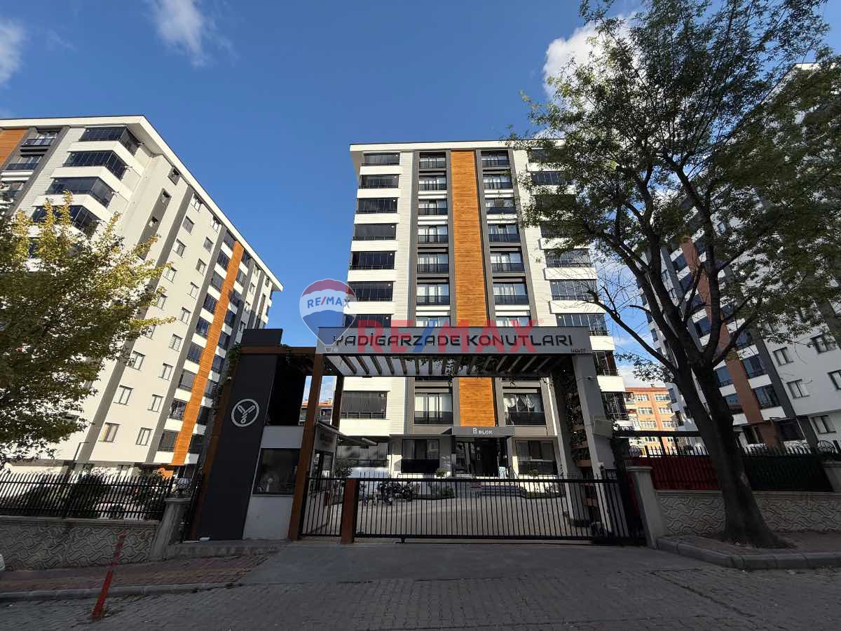 REMAX KUZEY'DEN MEVLANA MH. KİRALIK 3+1 DAİRE