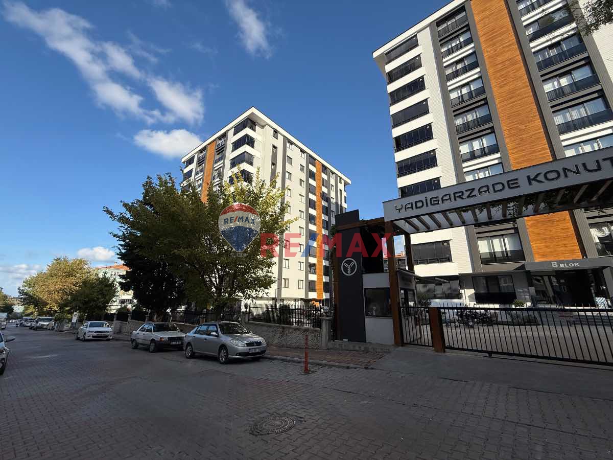 REMAX KUZEY'DEN MEVLANA MH. KİRALIK 3+1 DAİRE
