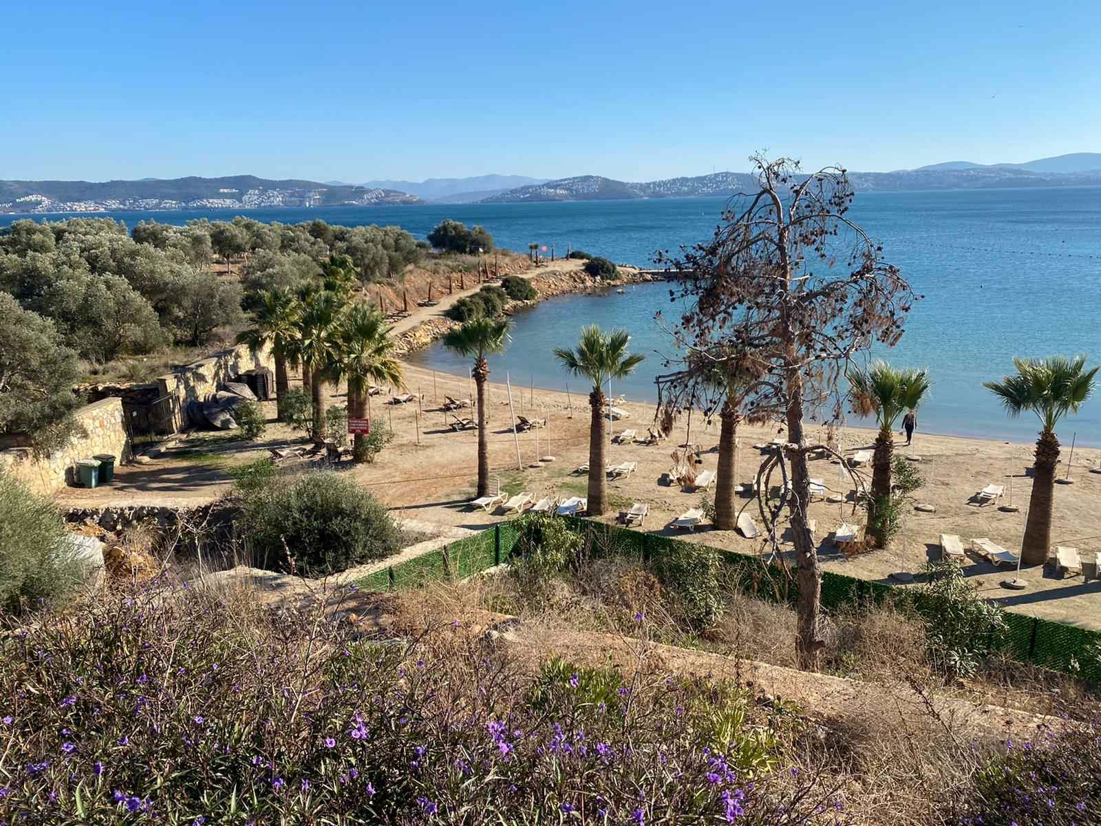 ATASAYANLAR 8 PROJESİNDE EŞYALI SATILIK VİLLA