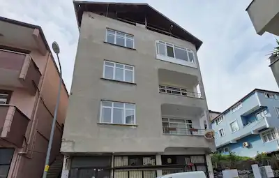 ÇENGELKÖY 'DE KENTSEL DÖNÜŞÜM BÖLGESİ 'NDE 165,49 M2 KİRA GETİRİLİ SATILIK ARSA