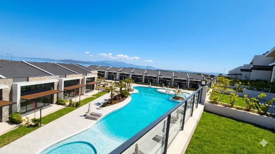 DALYAN SOM BLU SITESINDE SATILIK DUBLEKS VILLA      