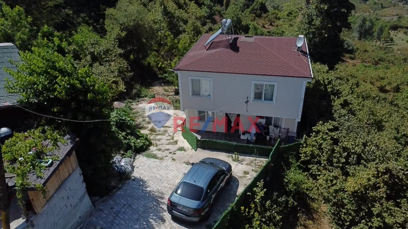 REMAX ŞABAN KARAKAŞ TAN 3923M2 İÇİNDE SATILIK 4+1 MÜSTAKİL EV 2