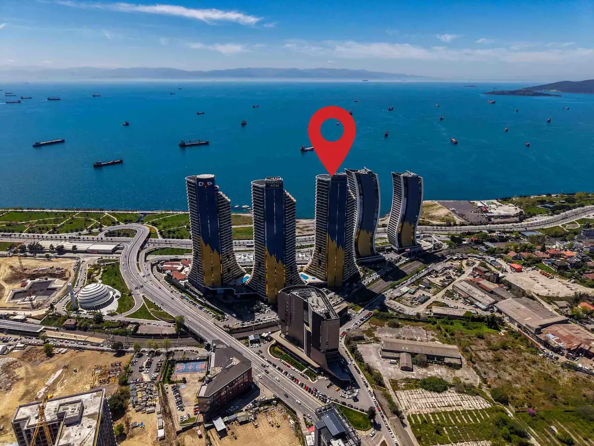 İSTMARİNA 'NIN TEK EMSALSİZ SATILIK 5+1 DAİRESİ / GENİŞ MUTFAKLI