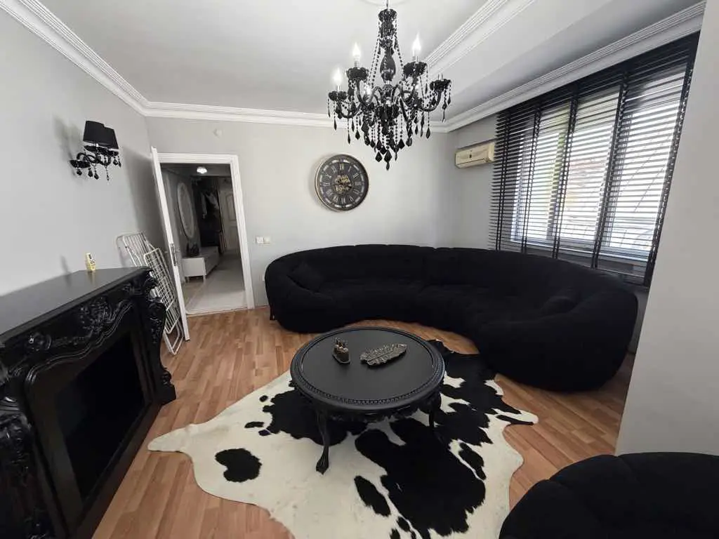 REMAX KAYA BAHÇELİEVLER ŞİRİNEVLER DE 3+1 SATILIK DAİRE 2