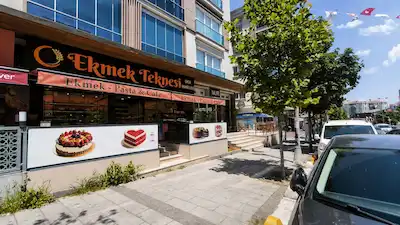 BEYLİKDÜZÜ ADNAN KAHVECİ ANADOLU CAD ÜZERİ DEVREN KİRALIK FIRIN