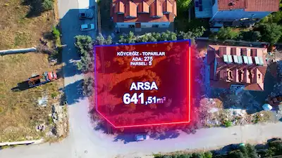 KÖYCEĞİZ TOPARLAR'DA MERKEZİ KONUMDA SATILIK 641 M² KÖŞE PARSEL