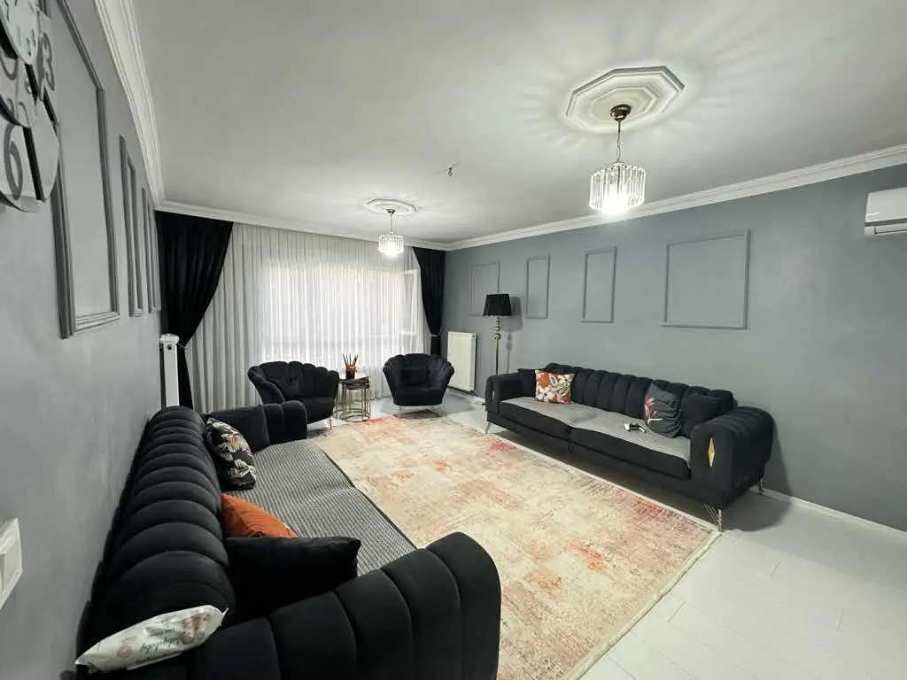 BAŞİSKELE’DE SERDAR KALICI KONUTLARINDA SİTE İÇİNDE 3+1 BAHÇE KATI | 150 M² BRÜT | KREDİYE UYGUN
