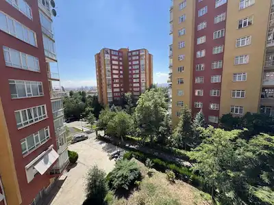 DEMETEVLER MAHALLESİ HAVACILAR SİTESİ KİRALIK 3+1 DAİRE
