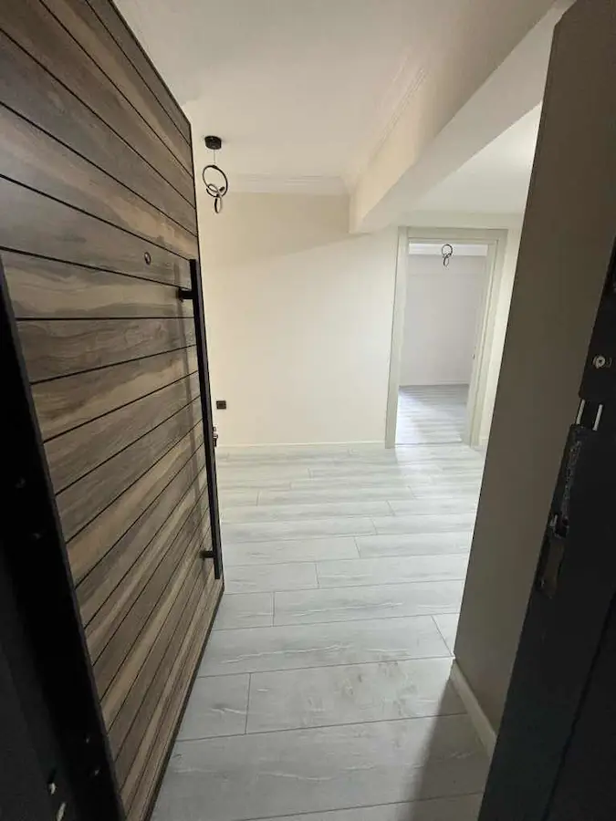 EFELER MAHALLESİNDE FULL TADİLATLI BAHÇE KATI 2+1 ÖN CEPHE SATILIK DAİRE