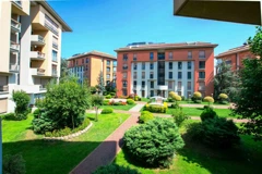 ETİLER SARI KONAKLAR SATILIK DAİRE 2+1 VİLLA KATI GİBİ BAHÇELİ