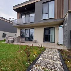 REMAX ENJOY'DAN DÜZCE MERKEZ SARAYYERİ MAHALLESİ SATILIK 4+1 BAHÇELİ LÜKS OTURUMA HAZIR VİLLA