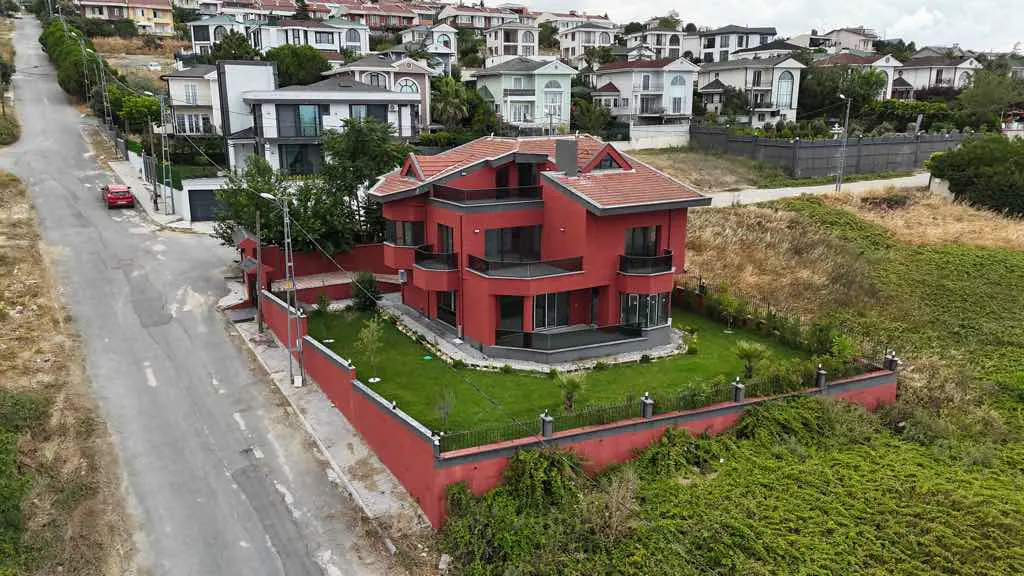 Property image 8