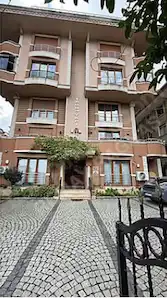 ÇENGELKÖY'DE KİRALIK 3+1 MASRAFSIZ KULLANIŞLI GENİŞ DAİRE