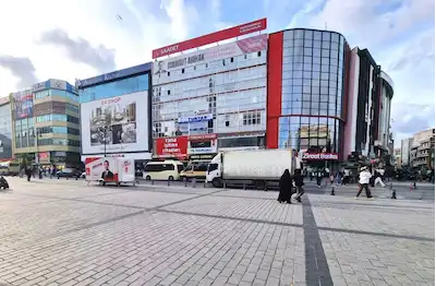 GAZIOSMANPAŞA MEYDANI MERIÇ ÇARŞISINDA KIRALIK DÜKKAN
