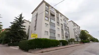 SINCAN FATIH ULUBATLI HASAN 110 EVLER SITESI 3+1 SATILIK DAIRE