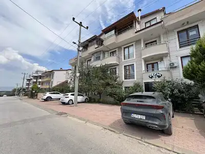 BAŞİSKELEDE KİRALIK 2+1 ARAKAT