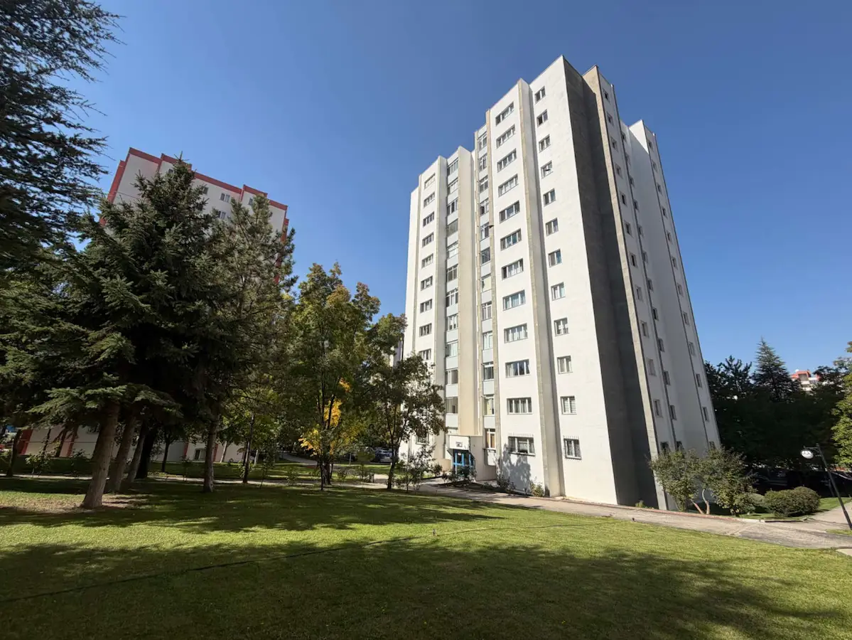 ÇANKAYA OYAK 6 SITESI KORU METRO KARŞISI FULL YAPILI 3+1 KIRALIK DAIRE
