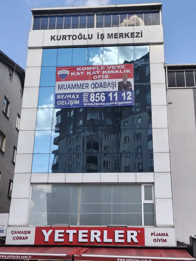 BEYLİKDÜZÜ YAKUPLU HÜRRİYET BLV KİRALIK KOMPLE TİCARİ BİNA
