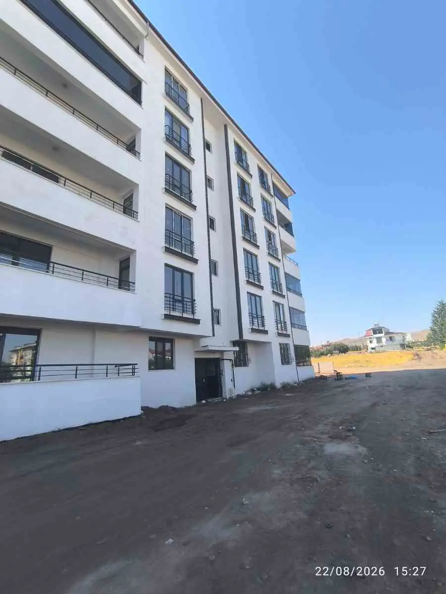 RE/MAX DOĞU'DAN YAZIKONAKTA 2+1 SATILIK DAIRE