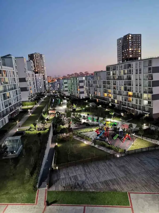 BAŞAKŞEHİR EMLÂK KONUTLARI 1. ETAP 1.KISIM'DA MASRAFSIZ 3+1 SATILIK DAİRE