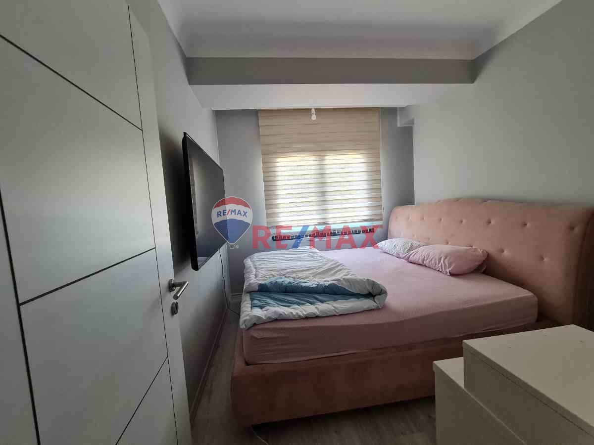 PENDIK KAYNARCA SAHIL BULV. CEPHELI İSKANLI SATILIK 2+1 DAIRE