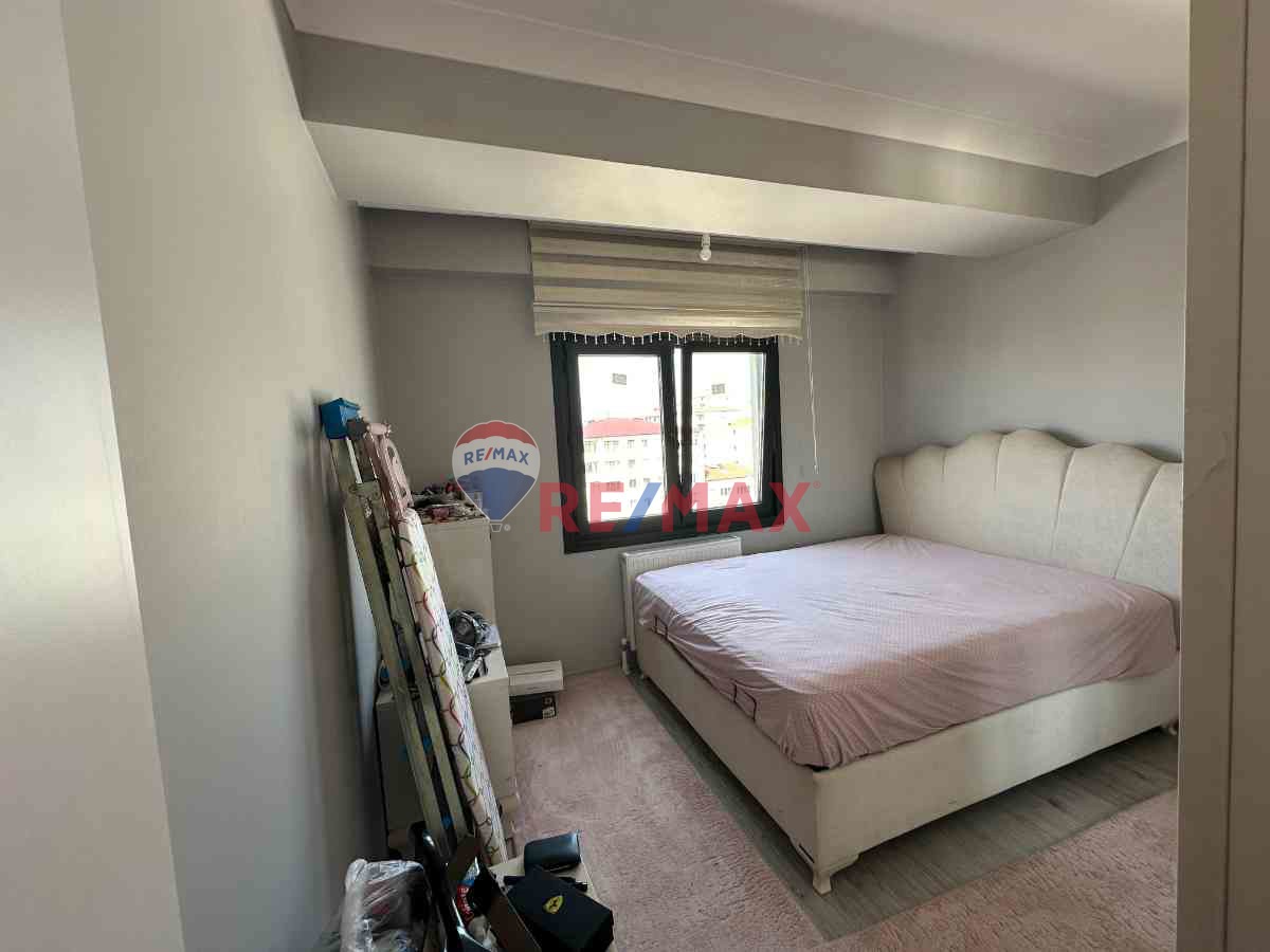 PENDIK KAYNARCA SAHIL BULV. CEPHELI İSKANLI SATILIK 2+1 DAIRE