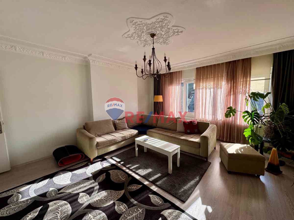 BEYKOZ GÖKSU SATILIK KÖPRÜ MANZARALI 180 M2 BAKIMLI DAİRE