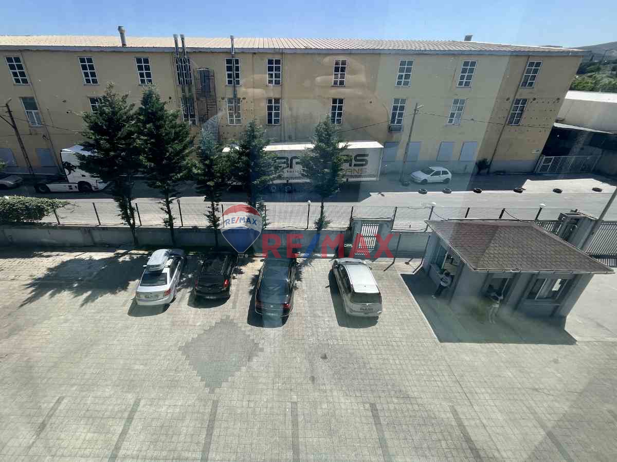 1000 M² MODERN VE DONANIMLI KIRALIK OFIS KDV AVANTAJIYLA
