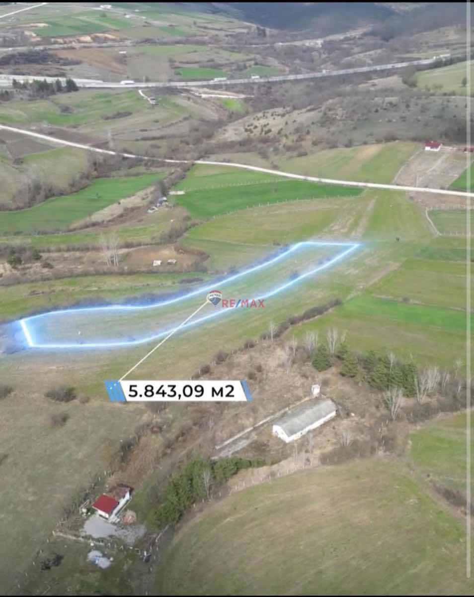 REMAX PARLA SAMSUN KAVAK SATILIK TARLA