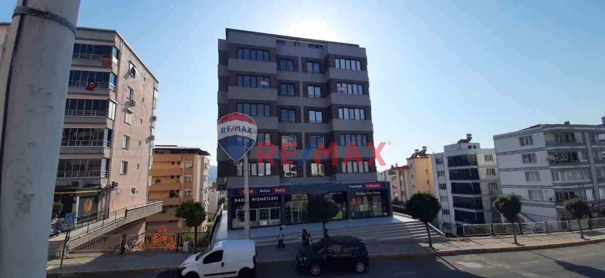 ALİAĞA ATATÜRK MAHALLESİ FATİH CD.DE 3+1 KİRALIK SIFIR DAİRE