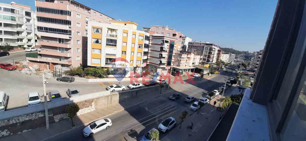 ALİAĞA ATATÜRK MAHALLESİ FATİH CD.DE 3+1 KİRALIK SIFIR DAİRE