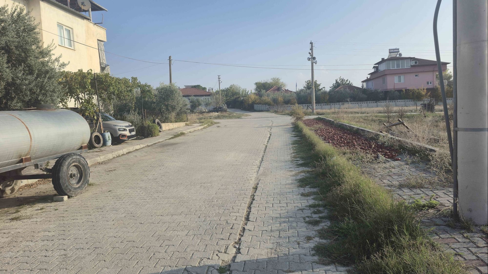 REMAX MODEL DEN IRLIGANLI DA KONUT IMARLI ARSA